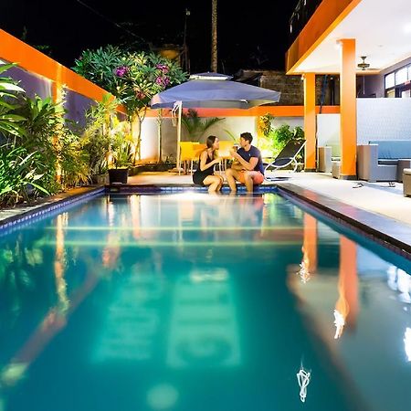 Tropica Gili Total Body Fit - Free Access Gym And Coworking Space Джили Трауанган Екстериор снимка