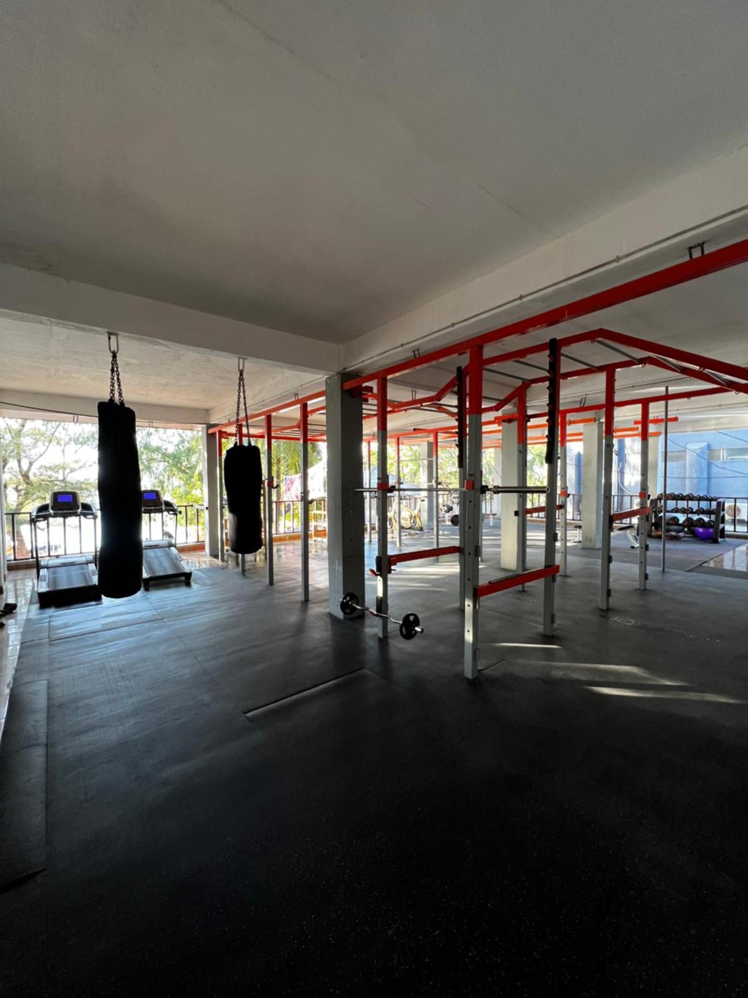 Tropica Gili Total Body Fit - Free Access Gym And Coworking Space Джили Трауанган Екстериор снимка