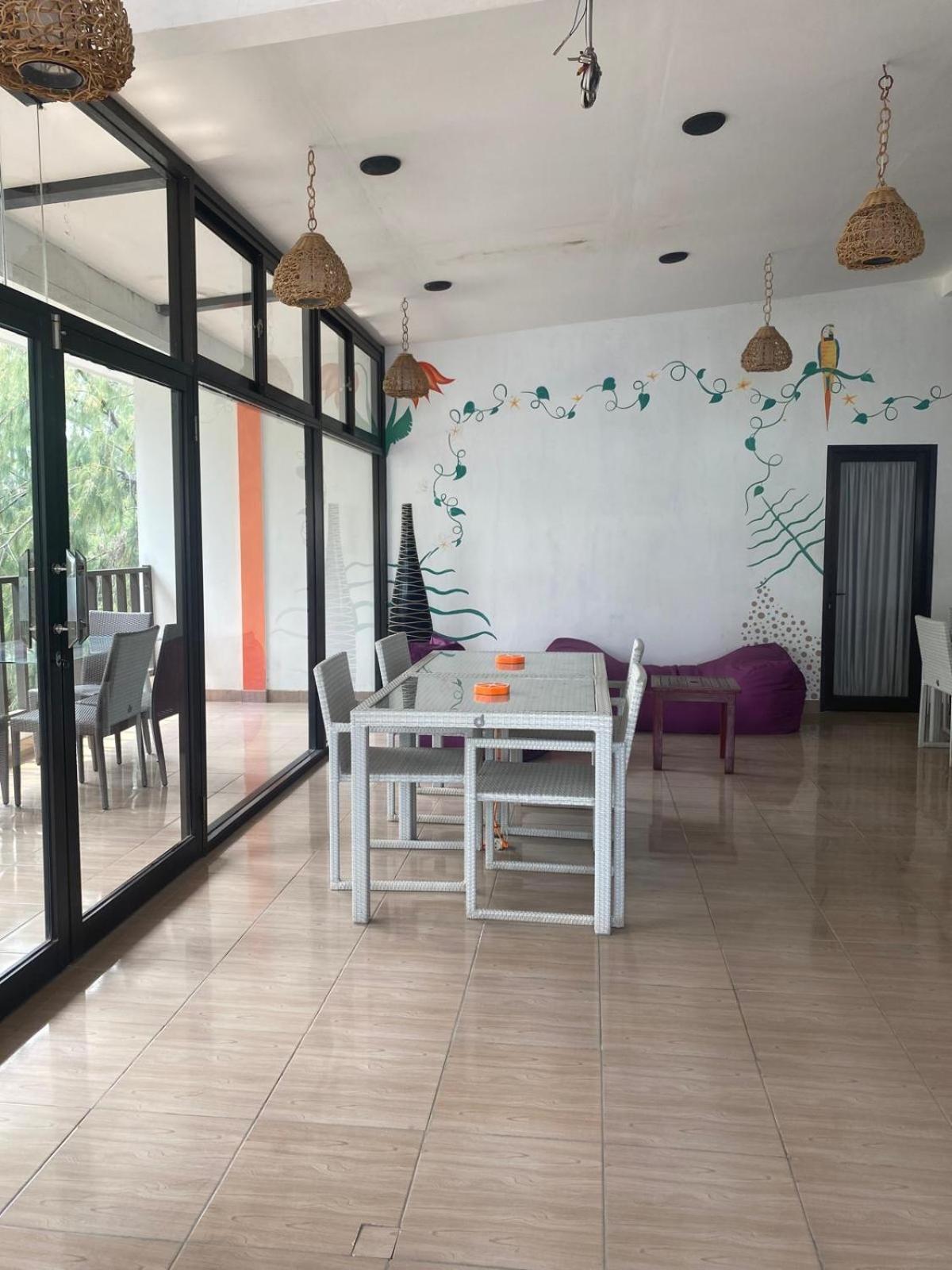 Tropica Gili Total Body Fit - Free Access Gym And Coworking Space Джили Трауанган Екстериор снимка