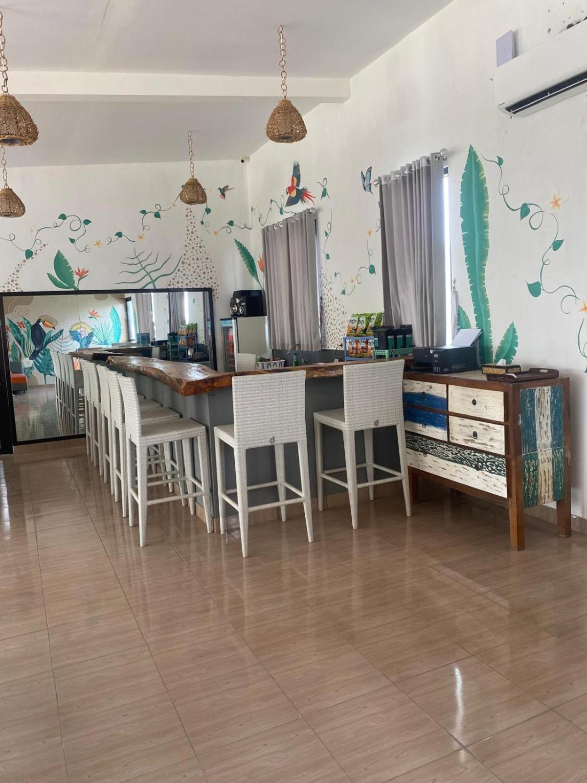 Tropica Gili Total Body Fit - Free Access Gym And Coworking Space Джили Трауанган Екстериор снимка