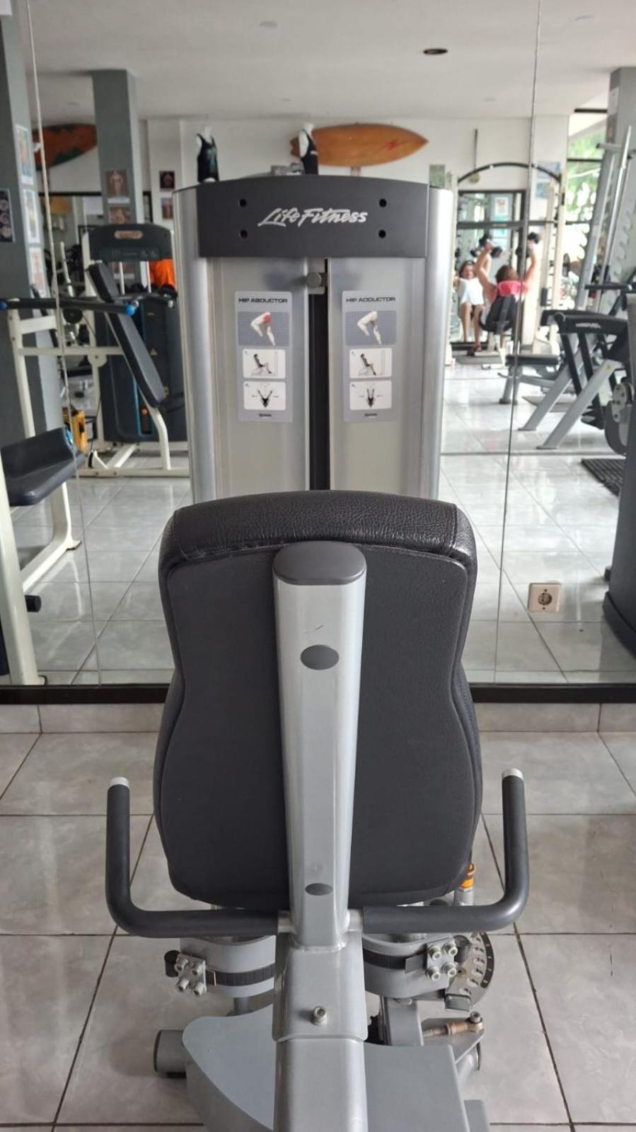 Tropica Gili Total Body Fit - Free Access Gym And Coworking Space Джили Трауанган Екстериор снимка