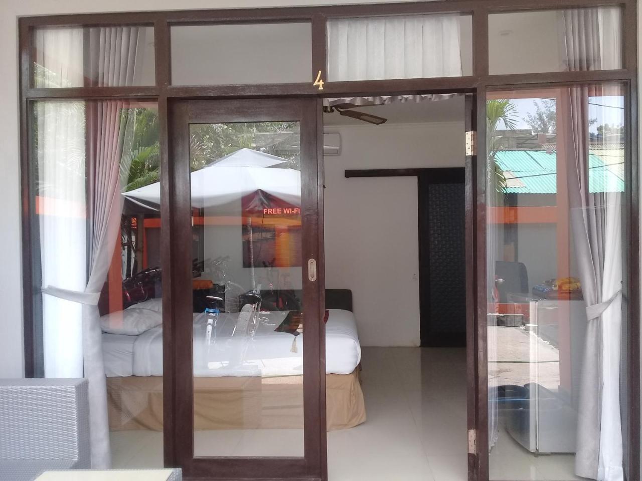 Tropica Gili Total Body Fit - Free Access Gym And Coworking Space Джили Трауанган Екстериор снимка